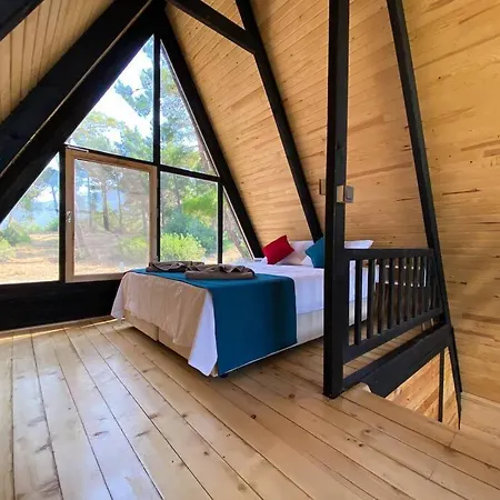 Kas Palamut'Ta Korunakli, Oezel Havuzlu Bungalov