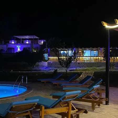 Kas Palamut'Ta Korunakli, Oezel Havuzlu Bungalov 펜션 카스